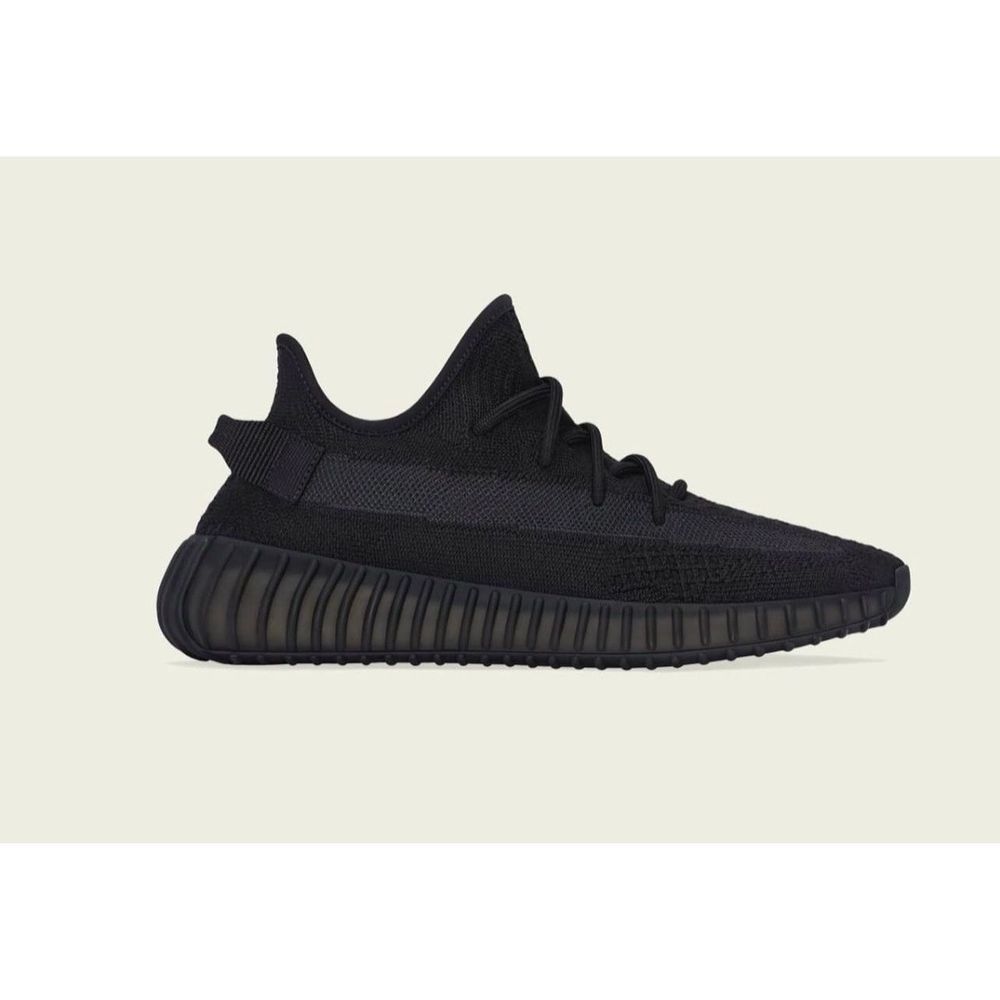 NWT Yeezy Boost 350 V2 - Onyx